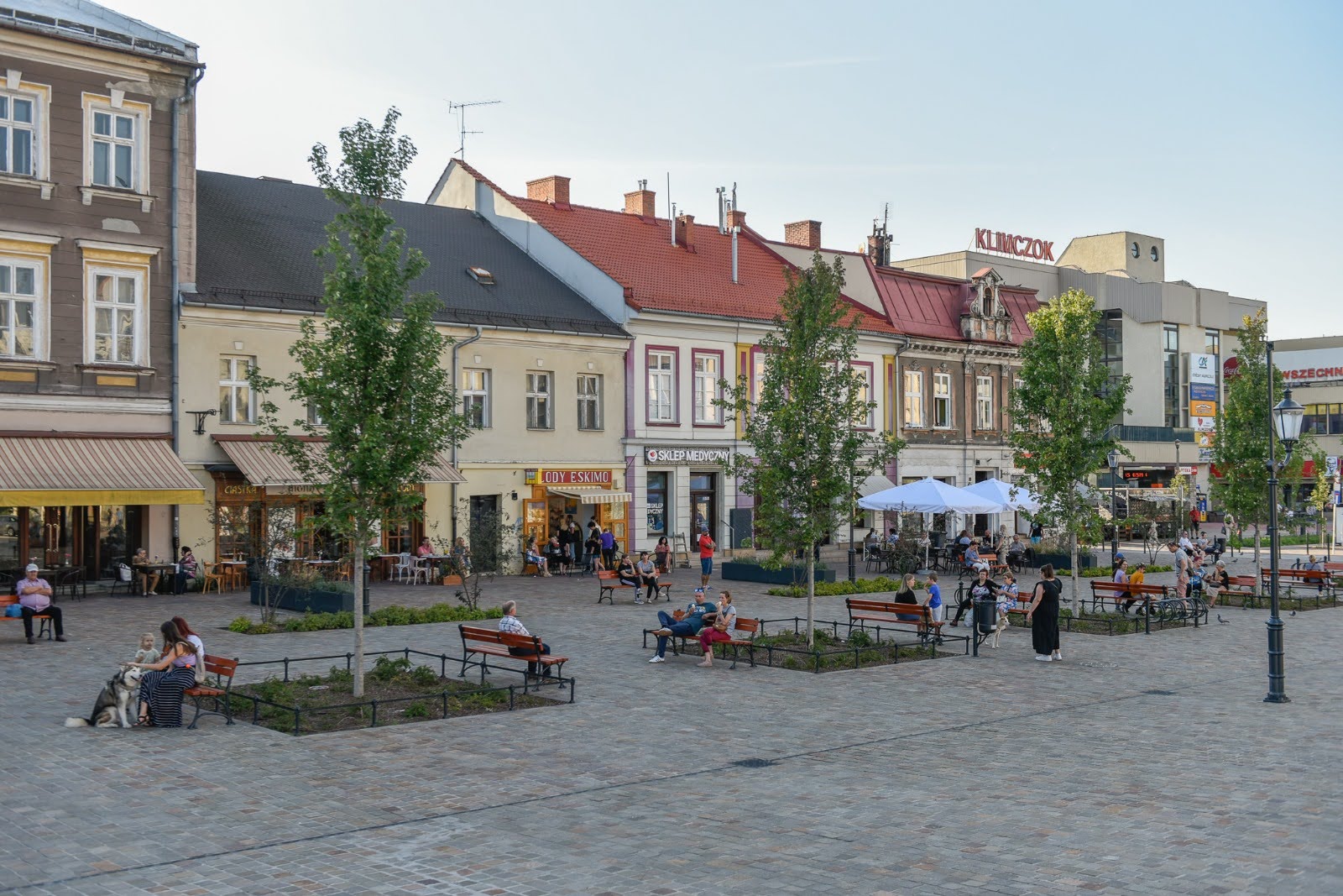 Porphyry paving laid across a town square