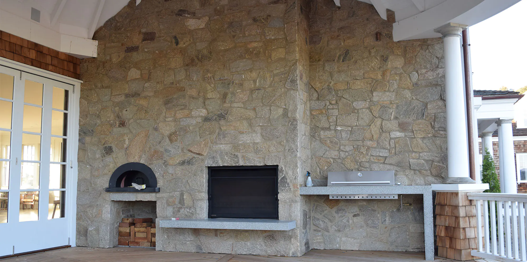 Hotham Random granite wall cladding