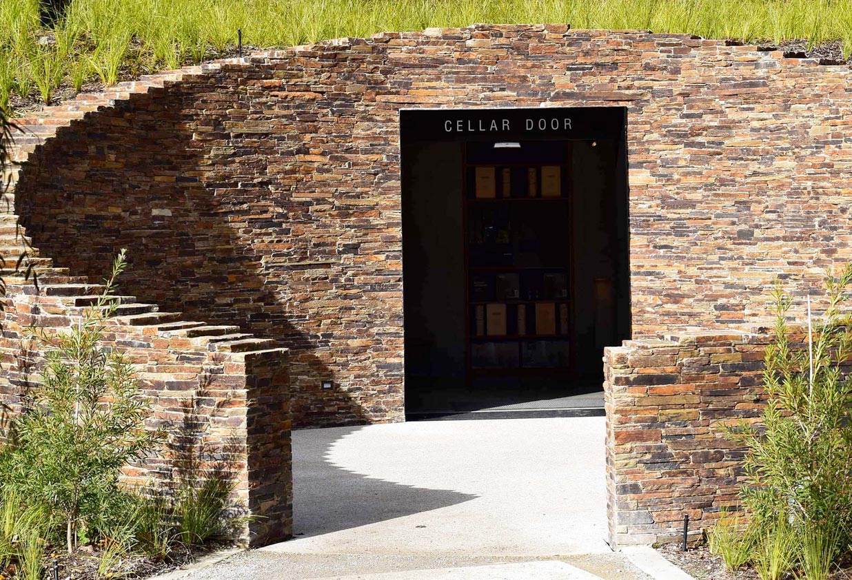 castlemaine stone cladding