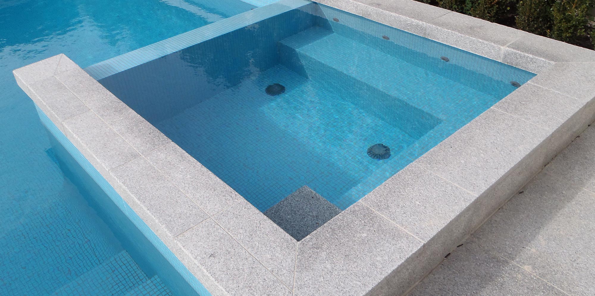 light granite pavers - black granite pool coping