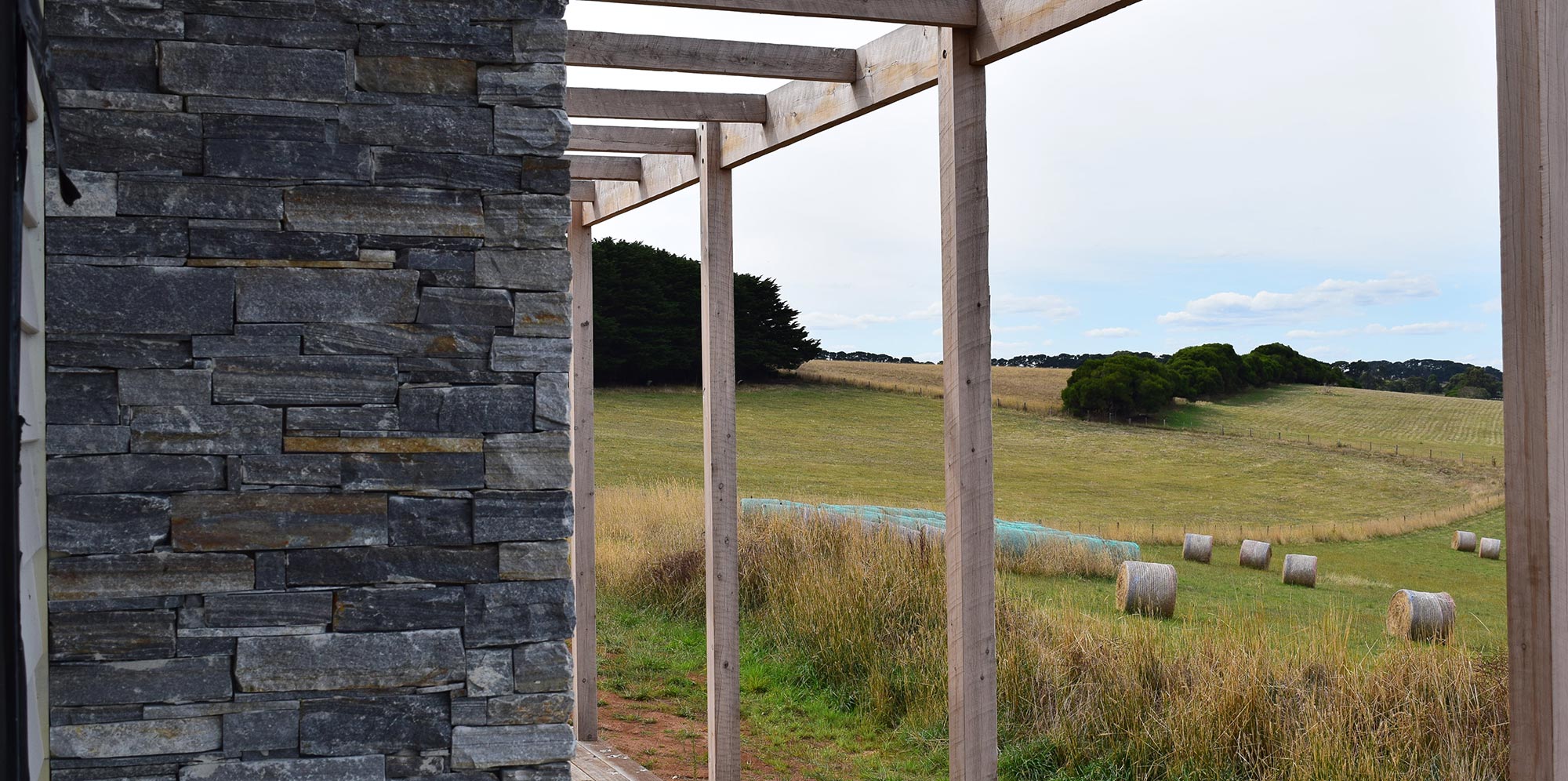 irregular stone wall cladding