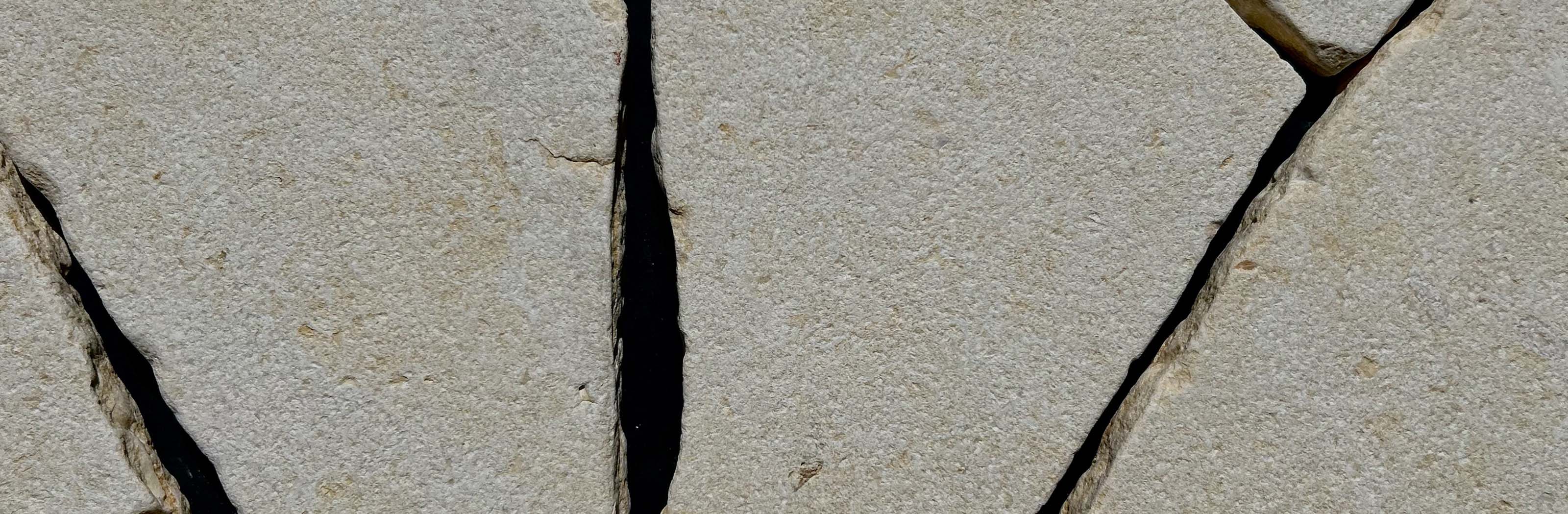 Asyut Limestone Crazy Paving - Yarrabee & Castlemaine